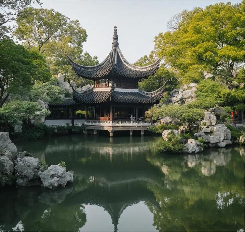 潍城区狼狈餐饮有限公司